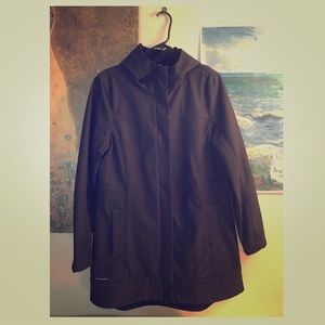 Long women’s Champion softshell jacket